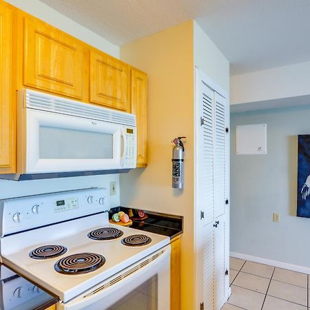 Waterfront Middle Bass Condo With Pool Access! Пут-ин-Бей Экстерьер фото